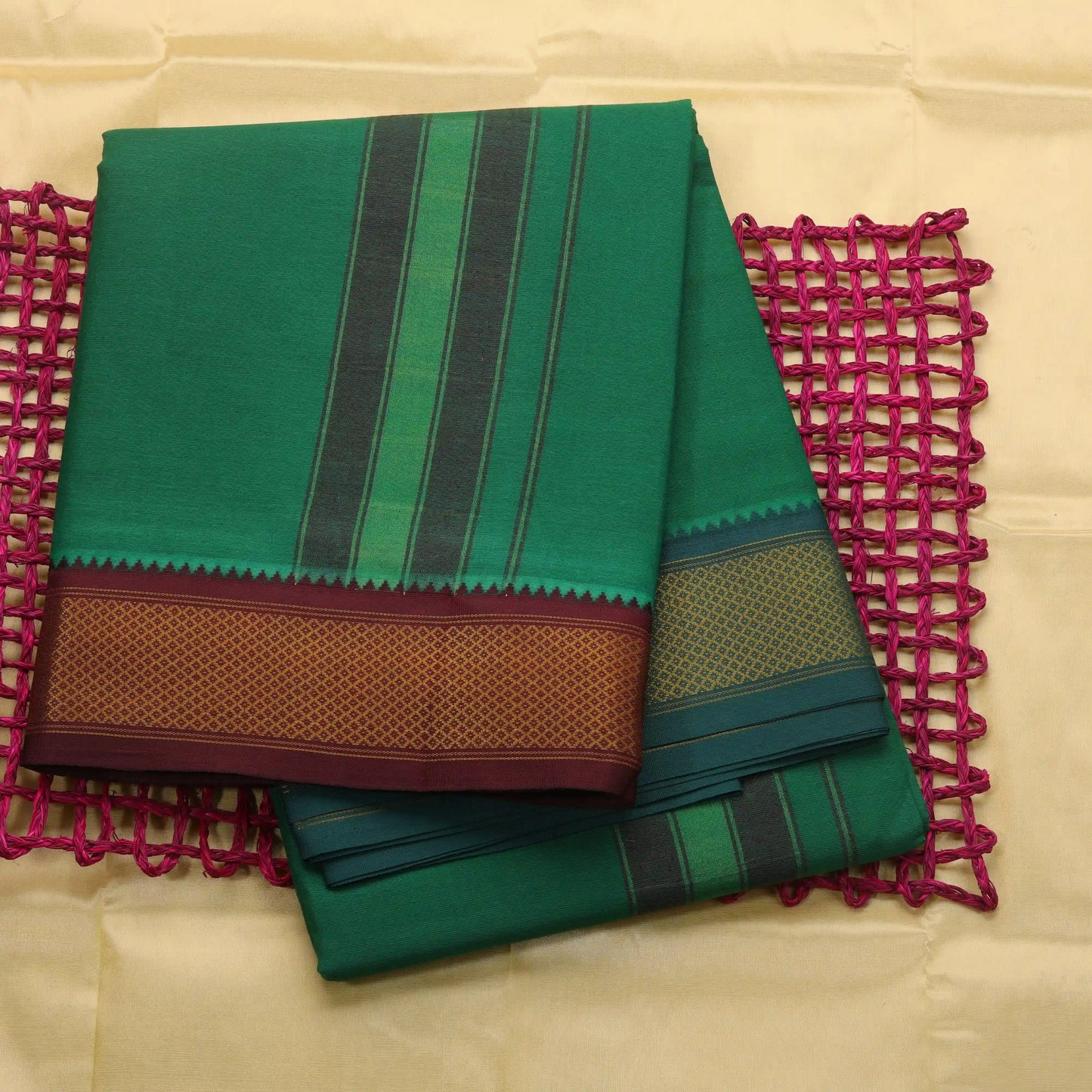 Horad Korvai Cotton Dark Green 10 KAN Dhoti
